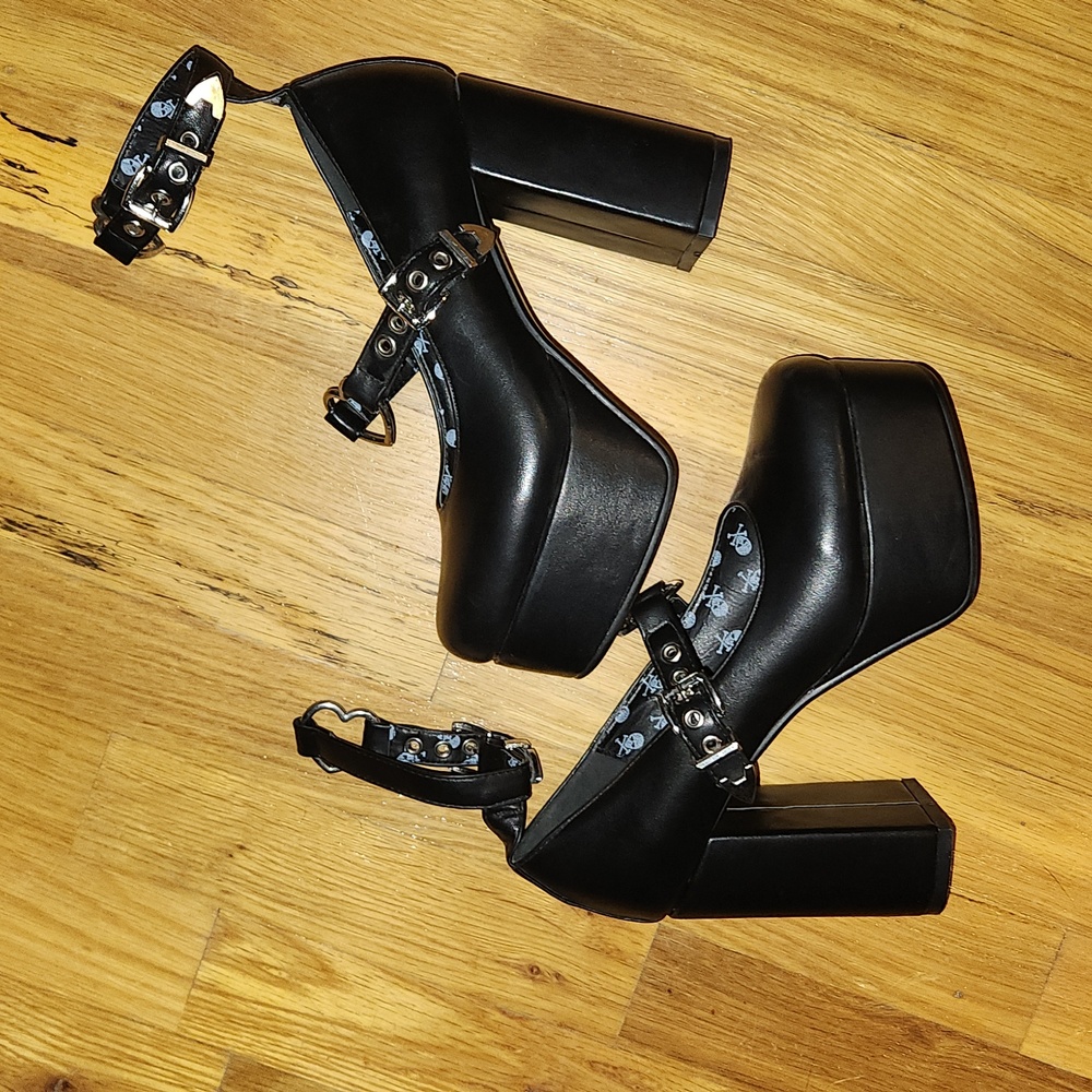 Platform heels
